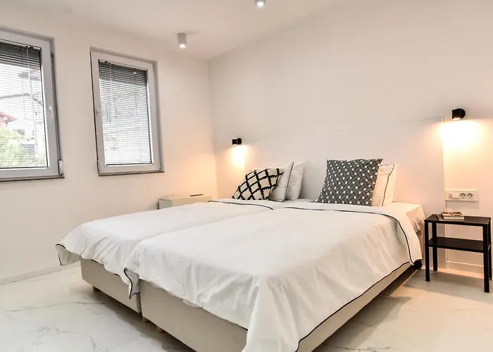 The View Boutique Apartments - Old Town